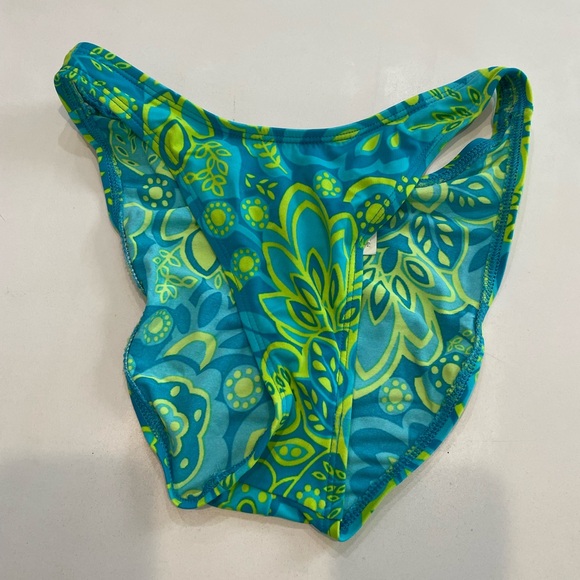 CLEARANCE Three- Piece Swim Bundle Size Small - Picture 5 of 8
